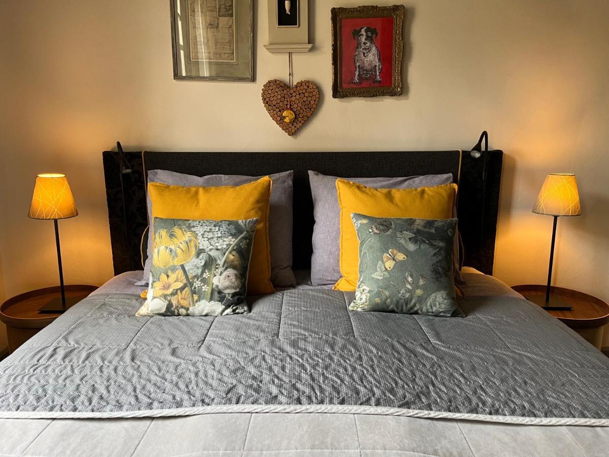 B&B De Kamer Hiernaast Gouda Esterno foto
