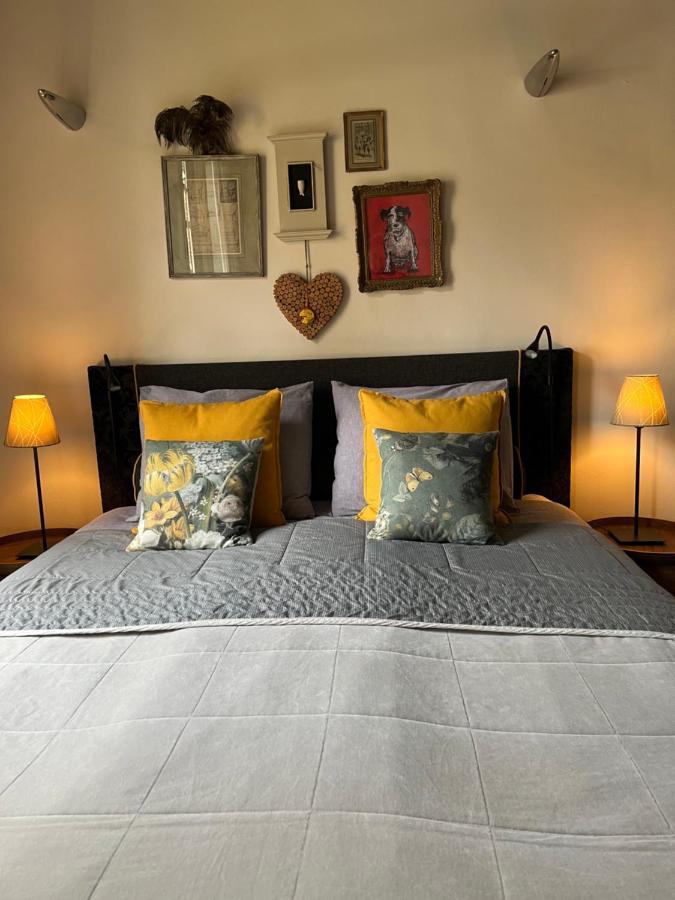 B&B De Kamer Hiernaast Gouda Esterno foto